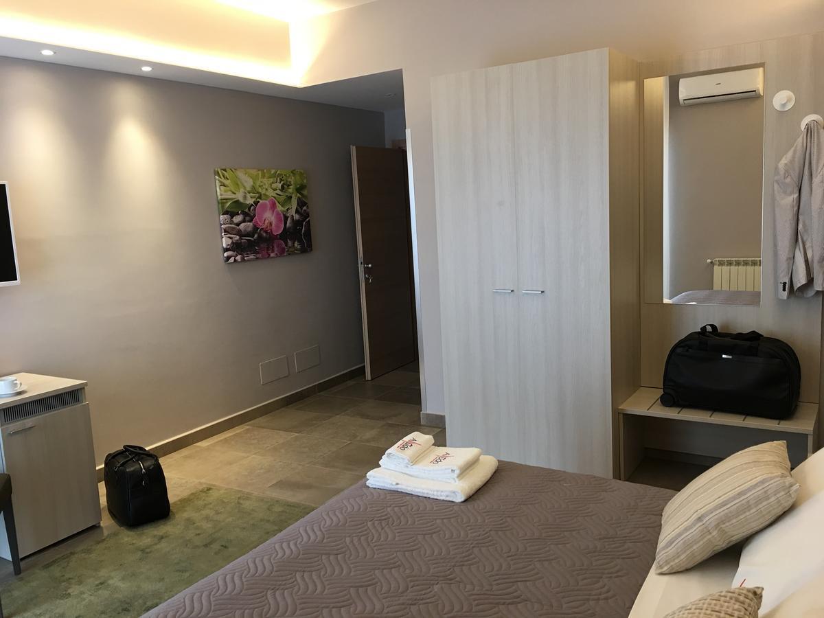 Alludo Aparthotel B&B อากริเจนโต ภายนอก รูปภาพ